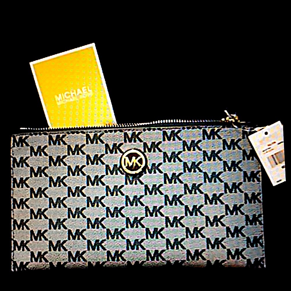 (💥1 LEFT💥) MICHAEL KORS FULTON MK ZIP WRISTLET